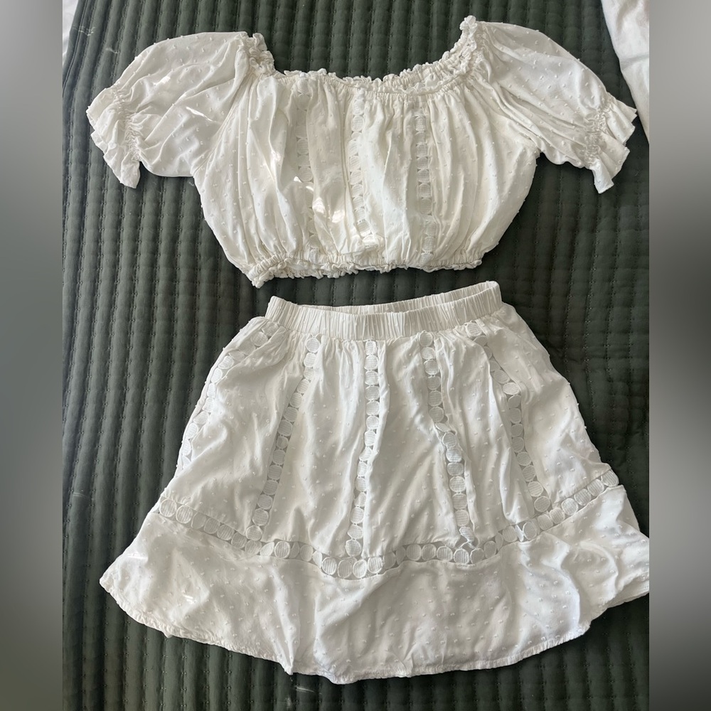 Elegant White Skirt Set
